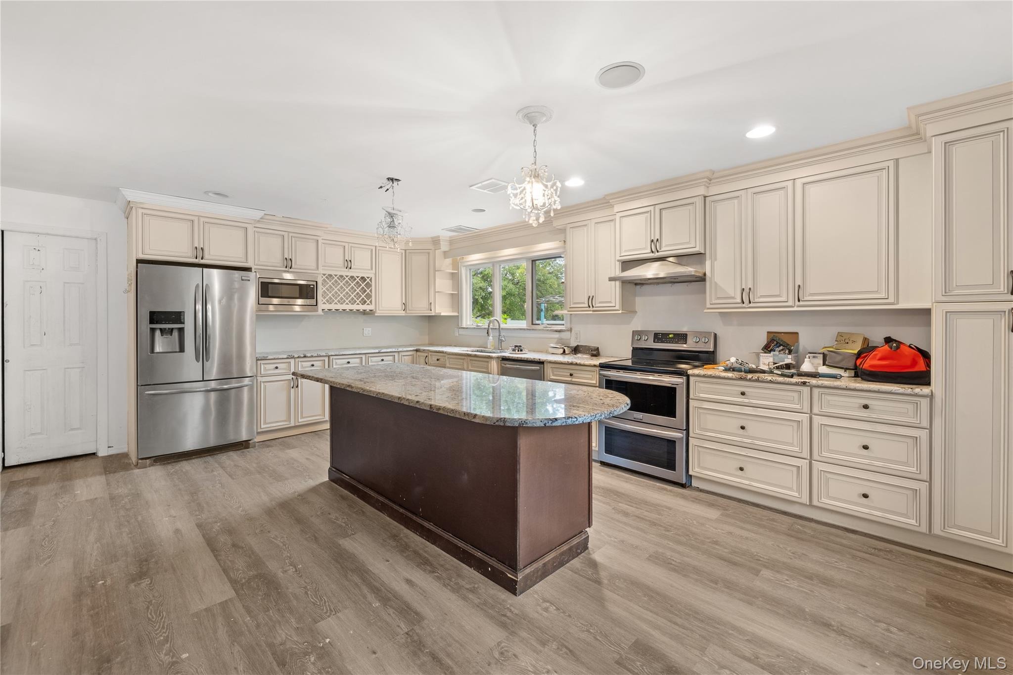Hilltop Dr, Mount Sinai, NY 11766 #1
