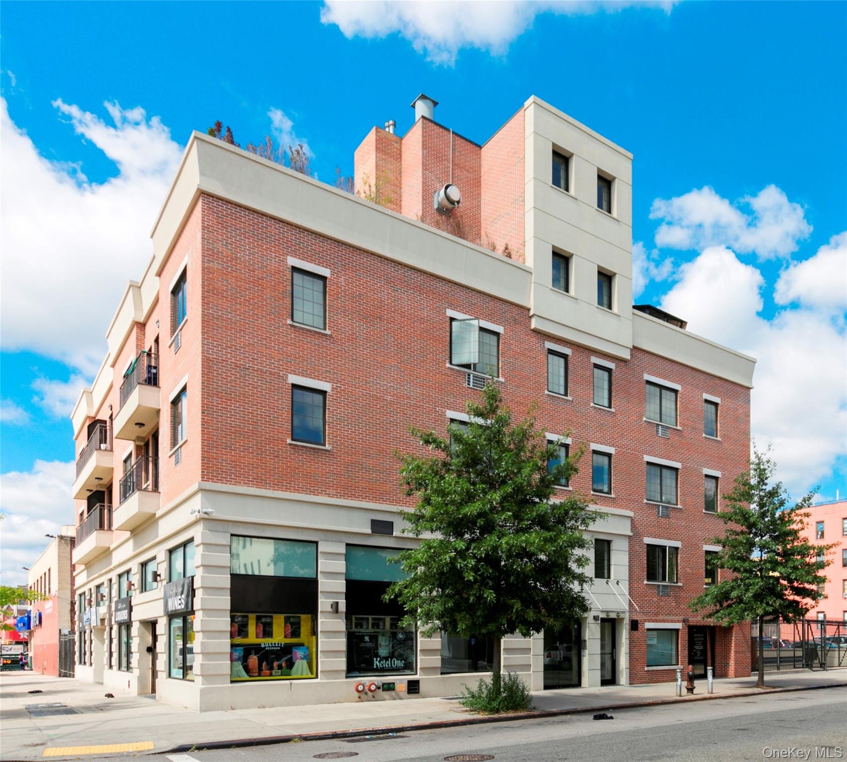 41st St, Astoria, NY 11103