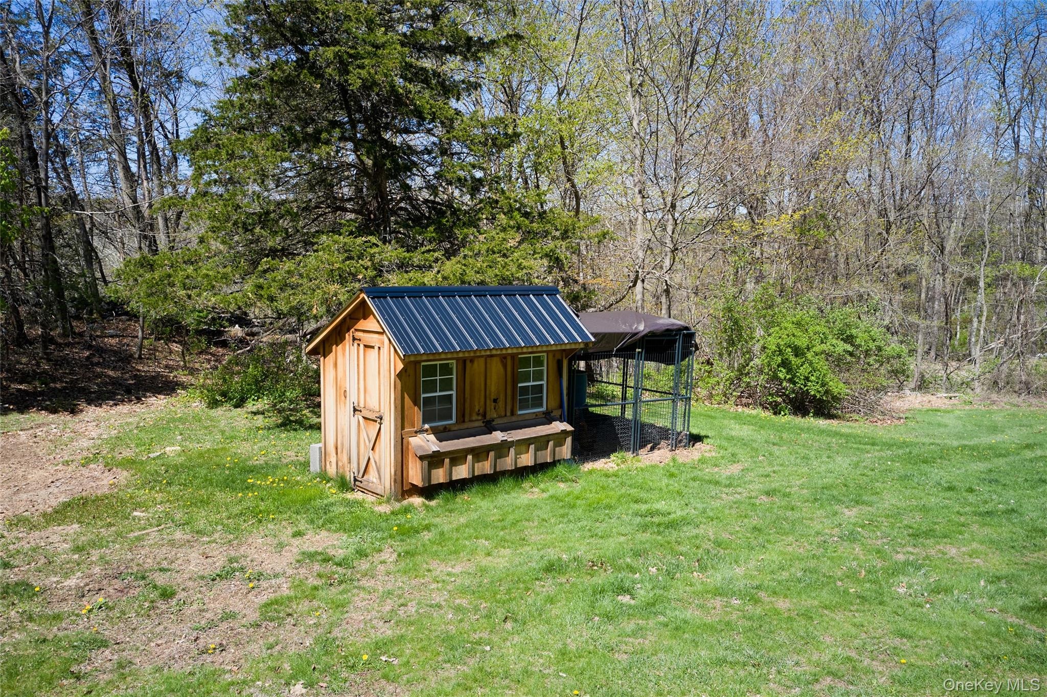 Cole Rd, Pleasant Valley, NY 12569