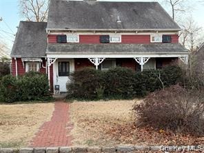 Cherry St, Woodmere, NY 11598