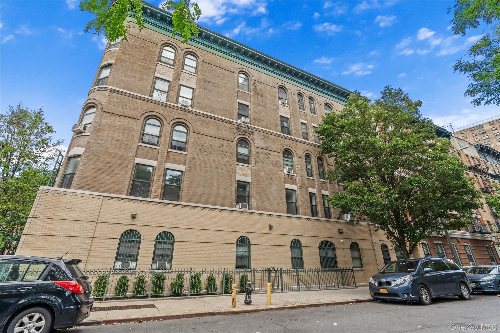 143rd St, New York, NY 10030 #1