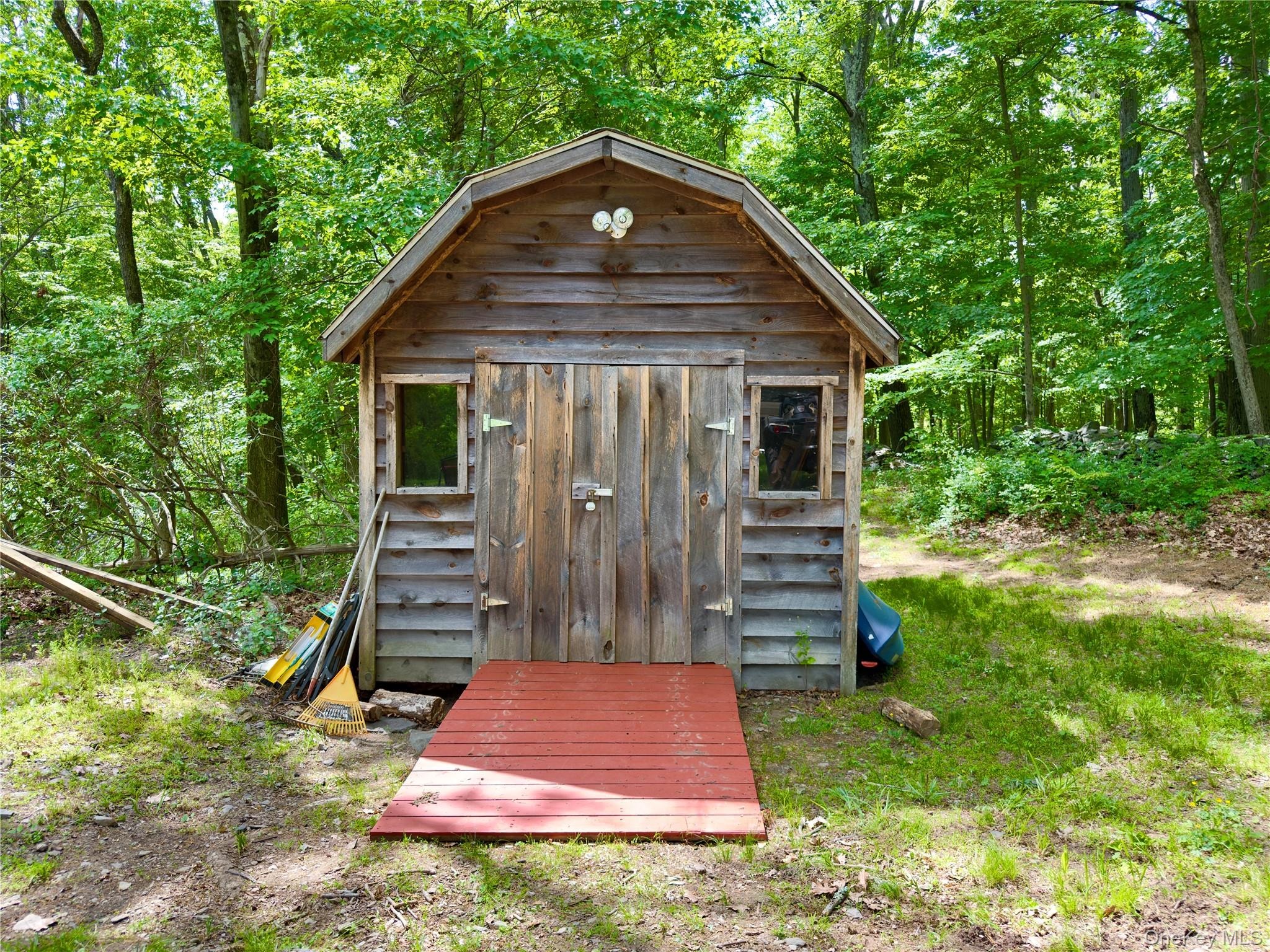 Forest Dr, Hyde Park, NY 12538