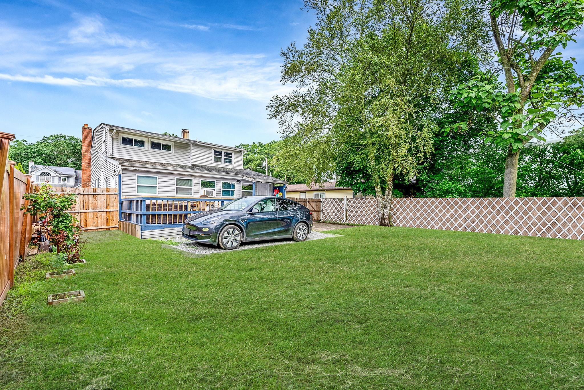 Orchid Dr, Mastic Beach, NY 11951