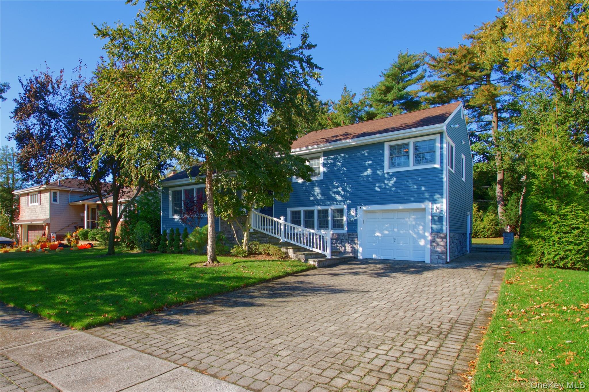 East Dr, Garden City, NY 11530 #1