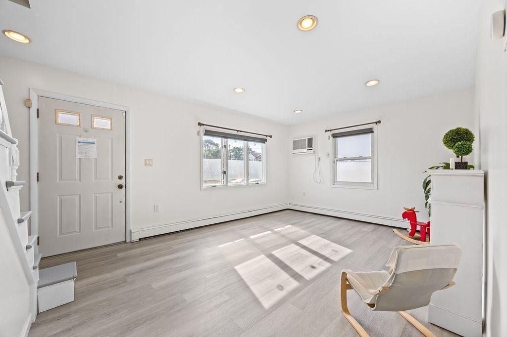 Vista Ln, Levittown, NY 11756 #1