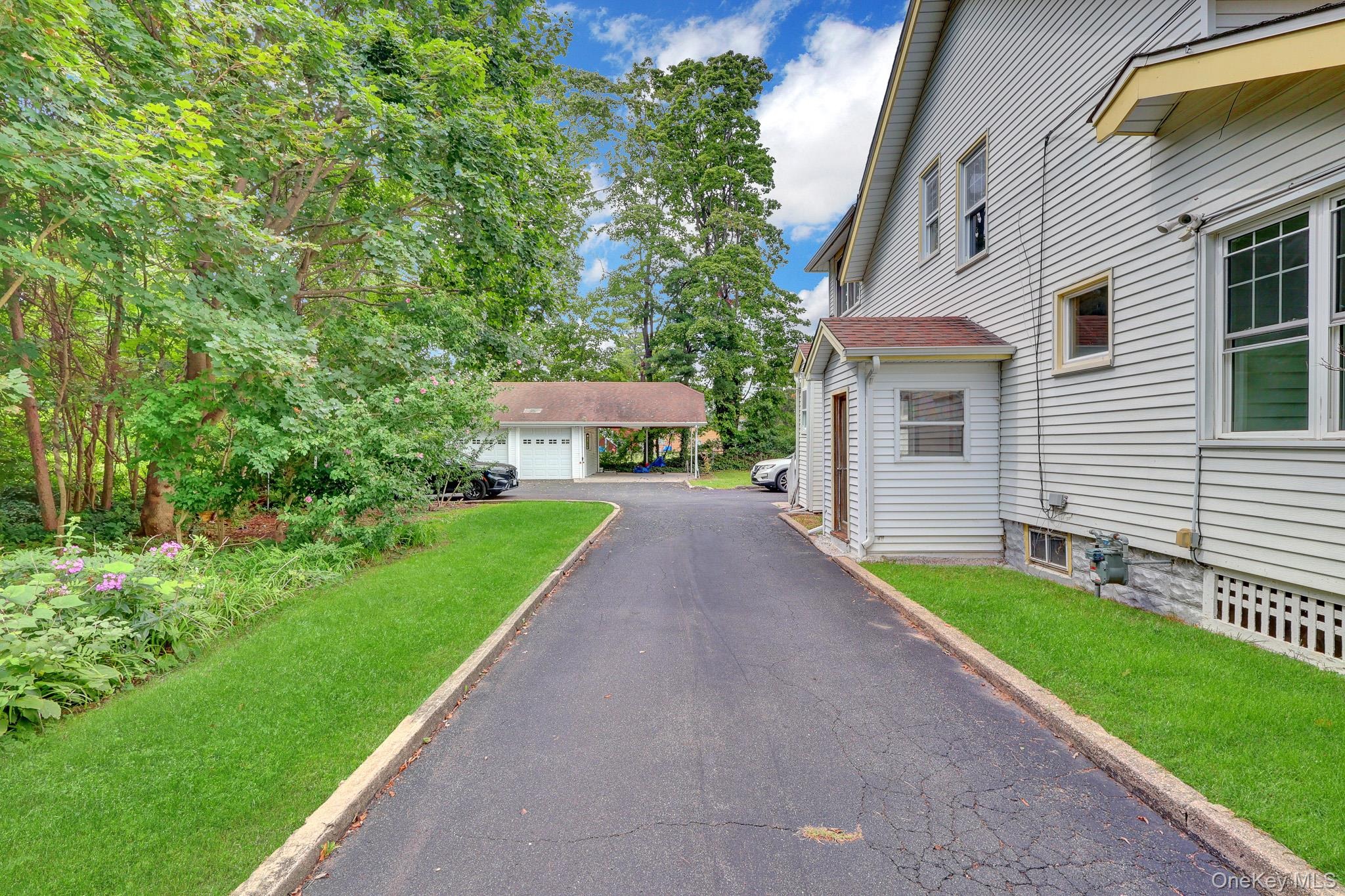 Brentwood Pkwy, Brentwood, NY 11717 #1
