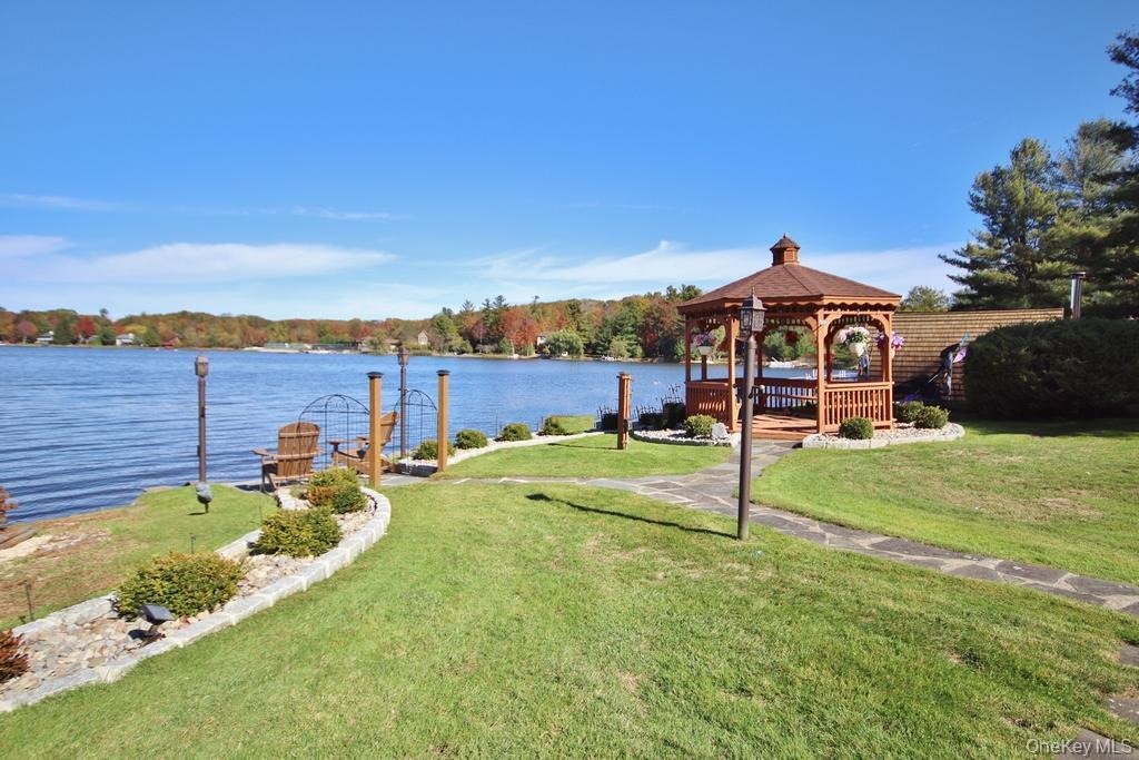 Lake Shore Dr, Rock Hill, NY 12775
