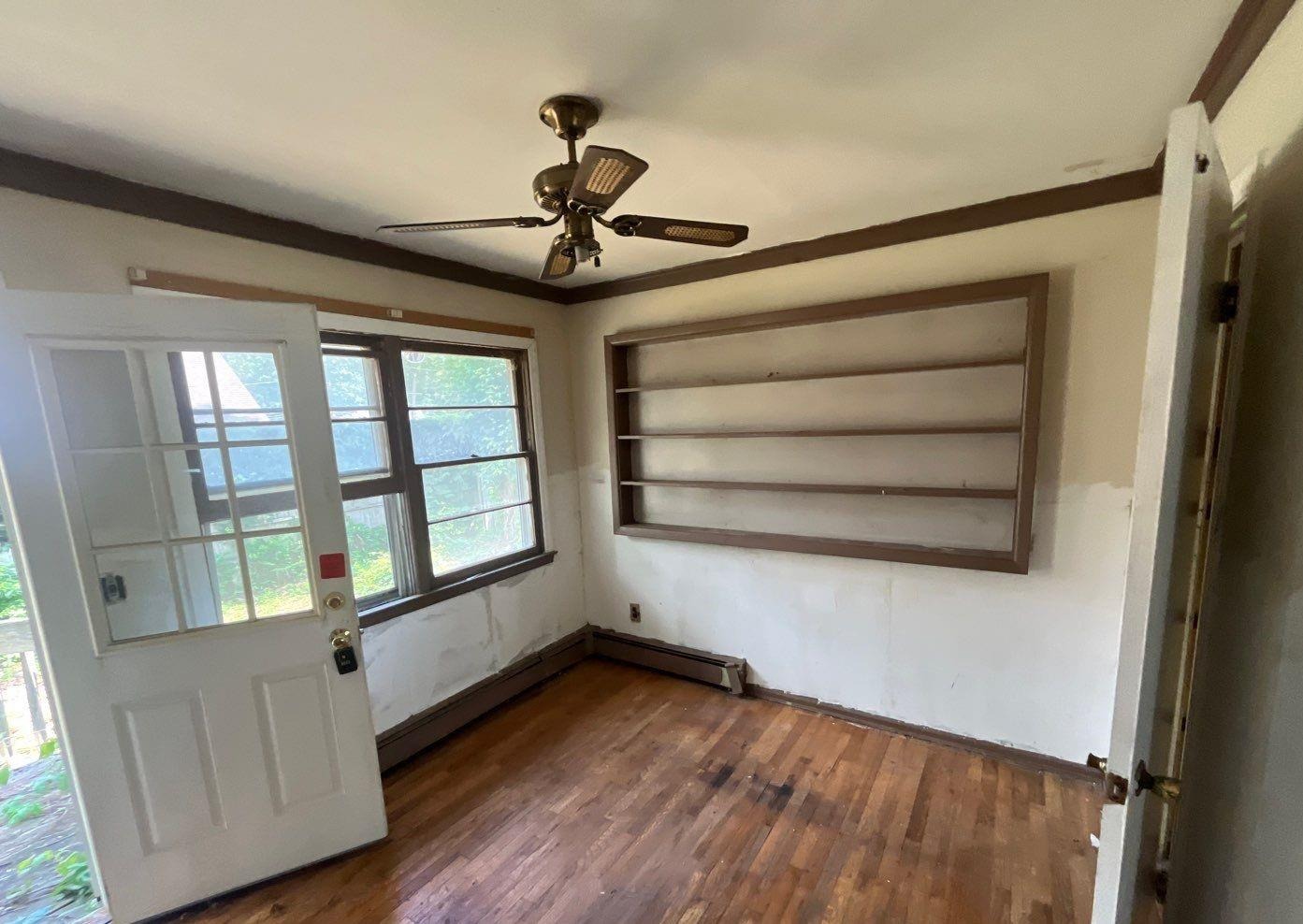 Gardiners Rd, Sound Beach, NY 11789