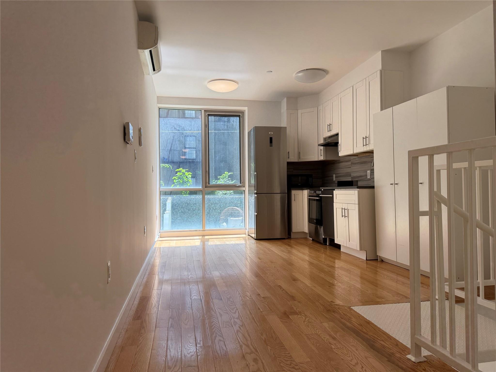 127th St, New York, NY 10027 #1