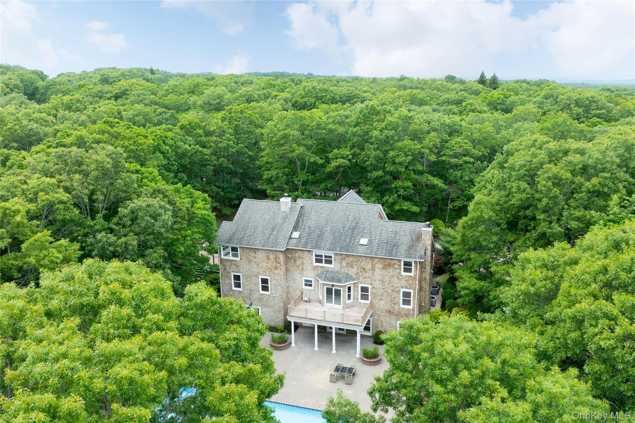 Deerfield Rd, Water Mill, NY 11976