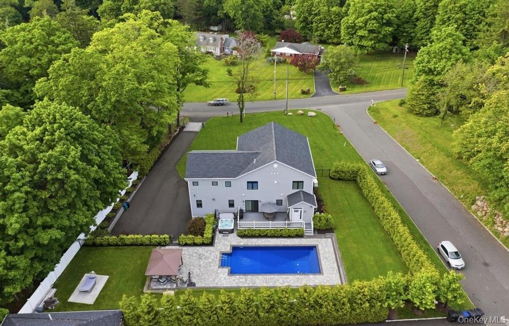 Campbell Ave, Airmont, NY 10901