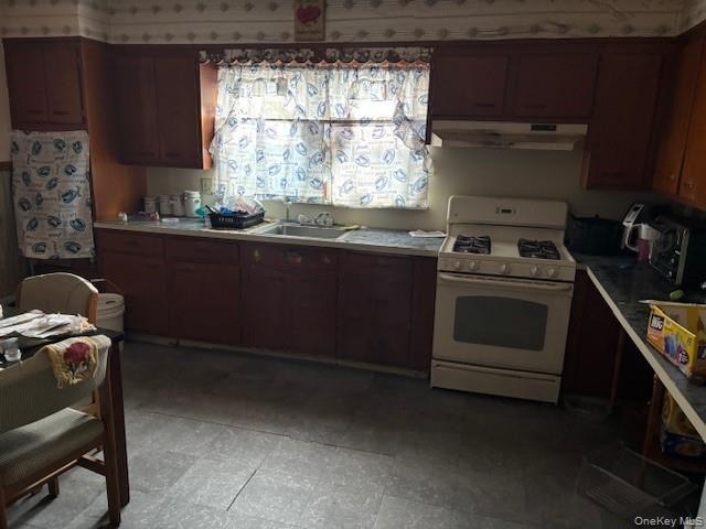 Hamilton Ave, Riverhead, NY 11901
