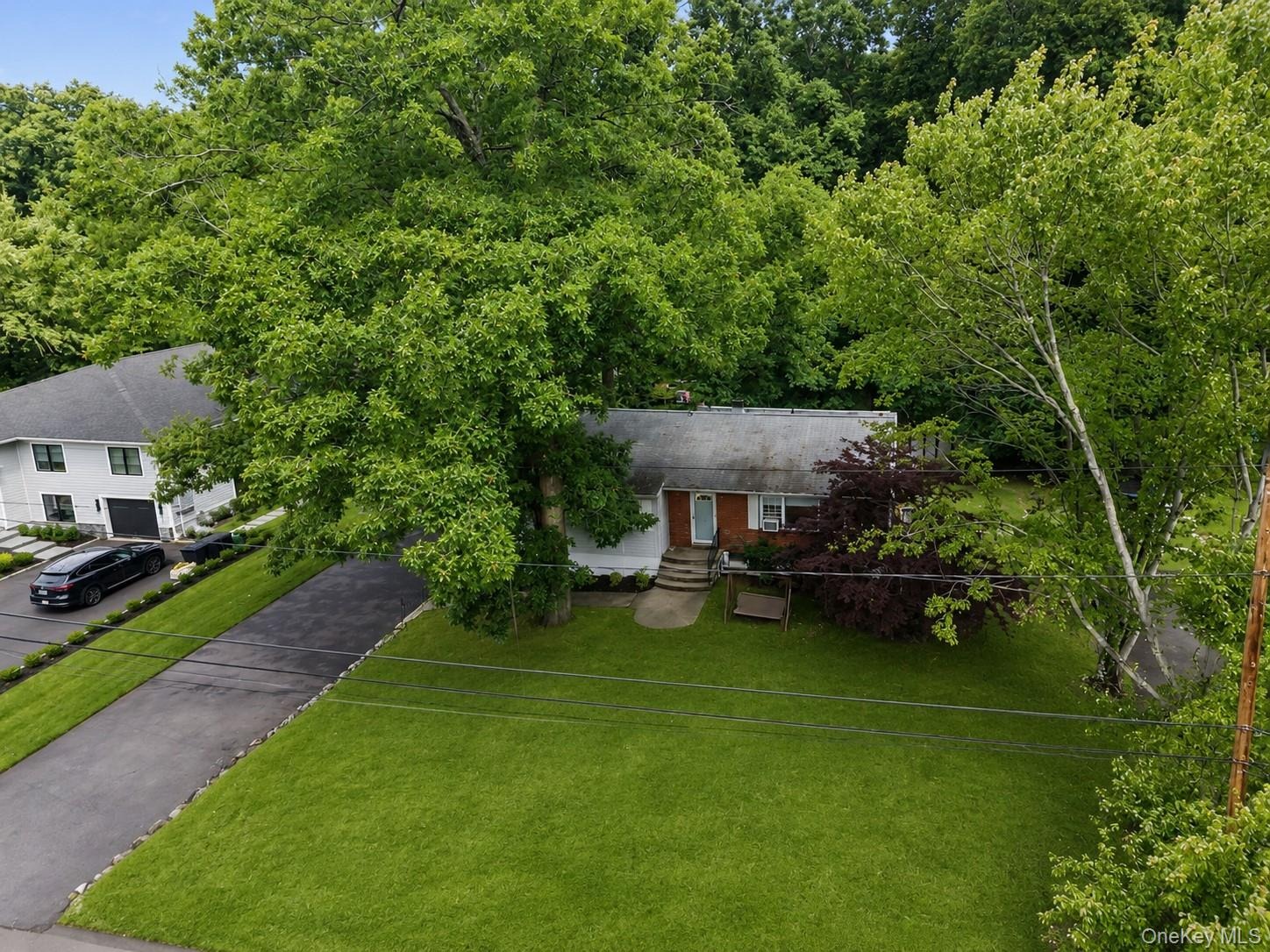 Glenbrook Rd, Monsey, NY 10952