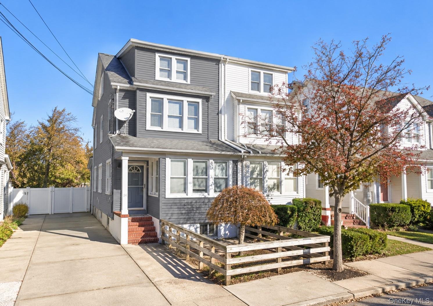 Tilrose Ave, Oceanside, NY 11572