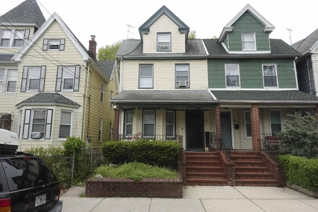 90th St, Woodhaven, NY 11421