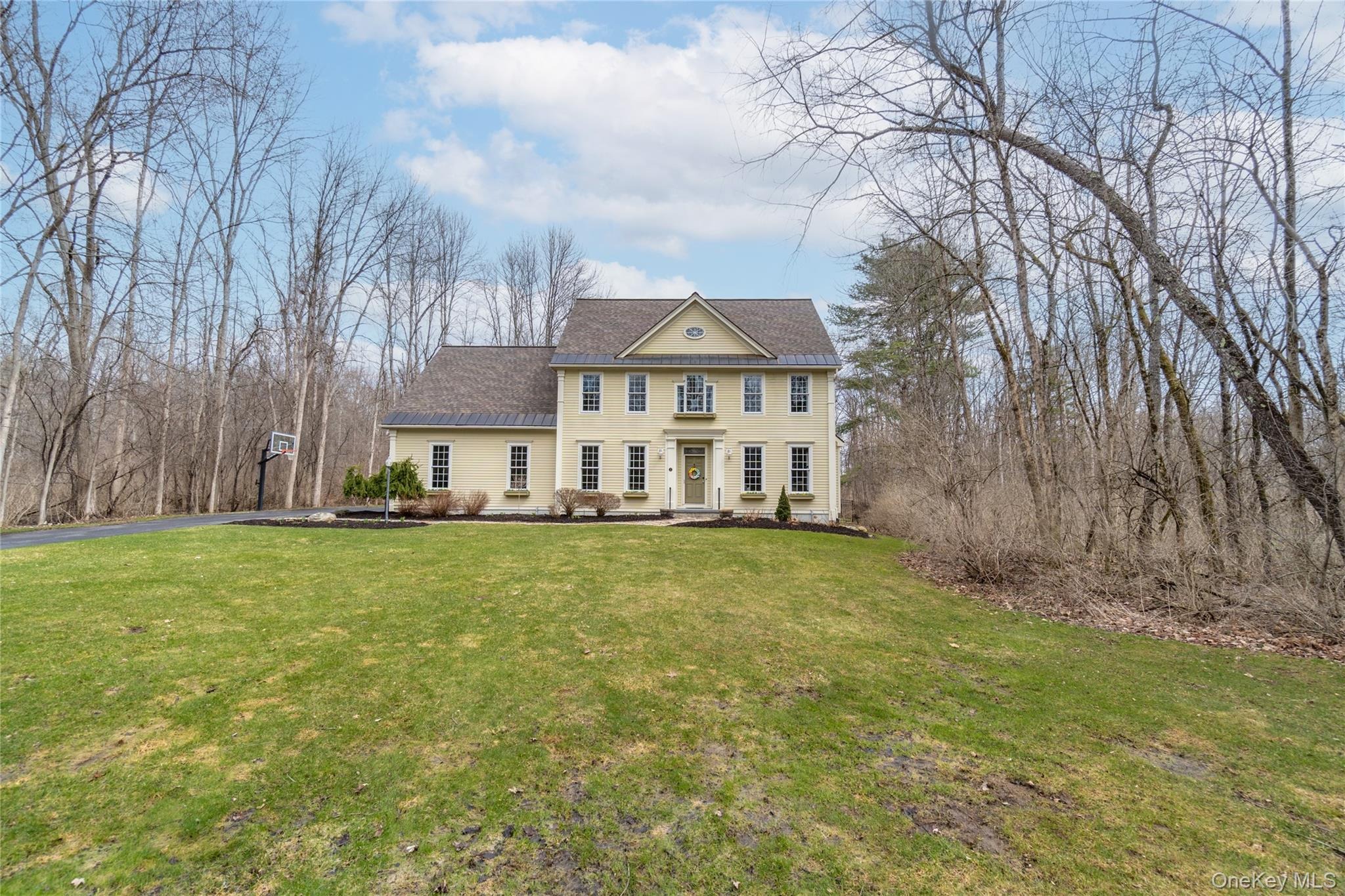 Stable Ln, Saratoga Springs, NY 12866