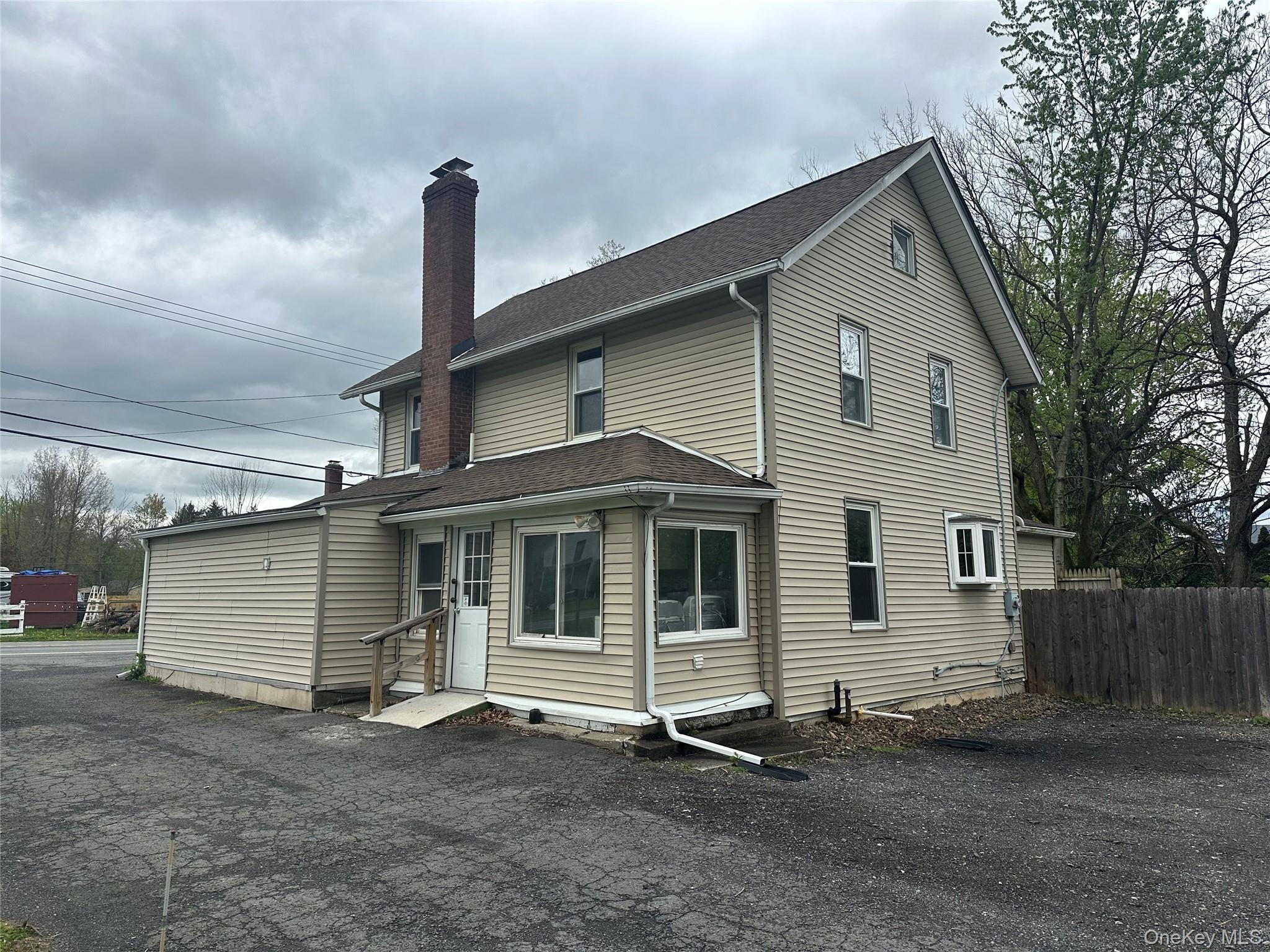 Main St, Gardiner, NY 12525