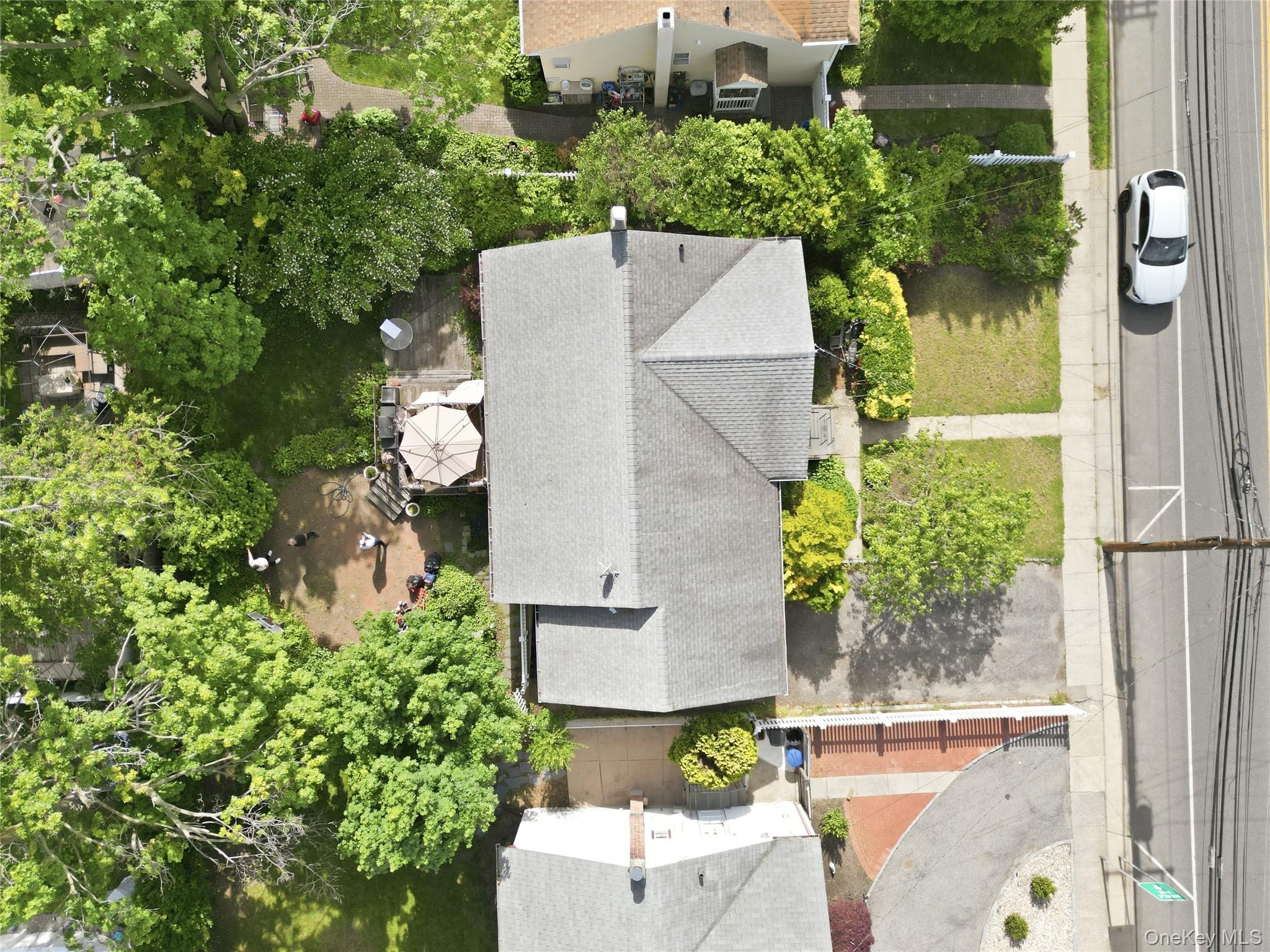 Davison Ave, Oceanside, NY 11572