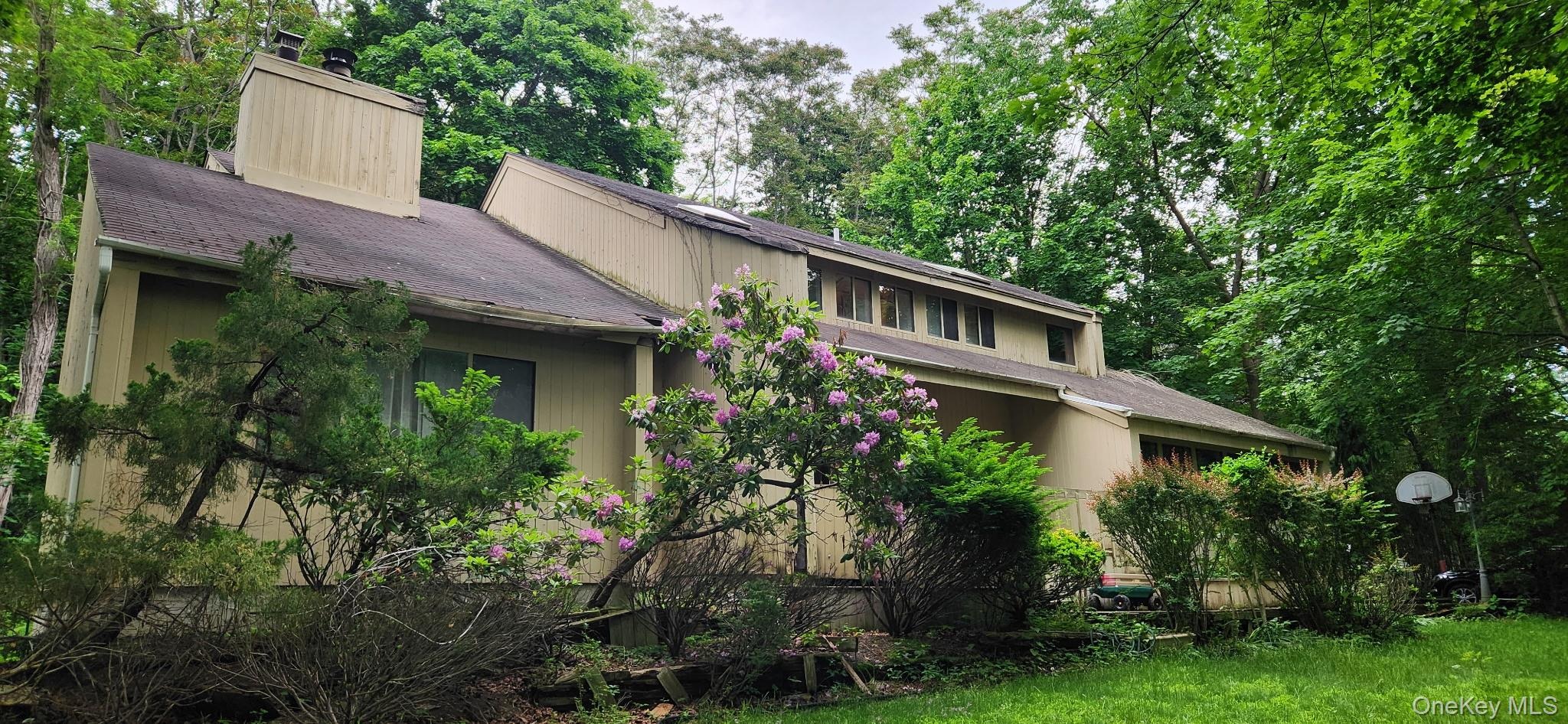 Gnarled Hollow Rd, East Setauket, NY 11733 #1