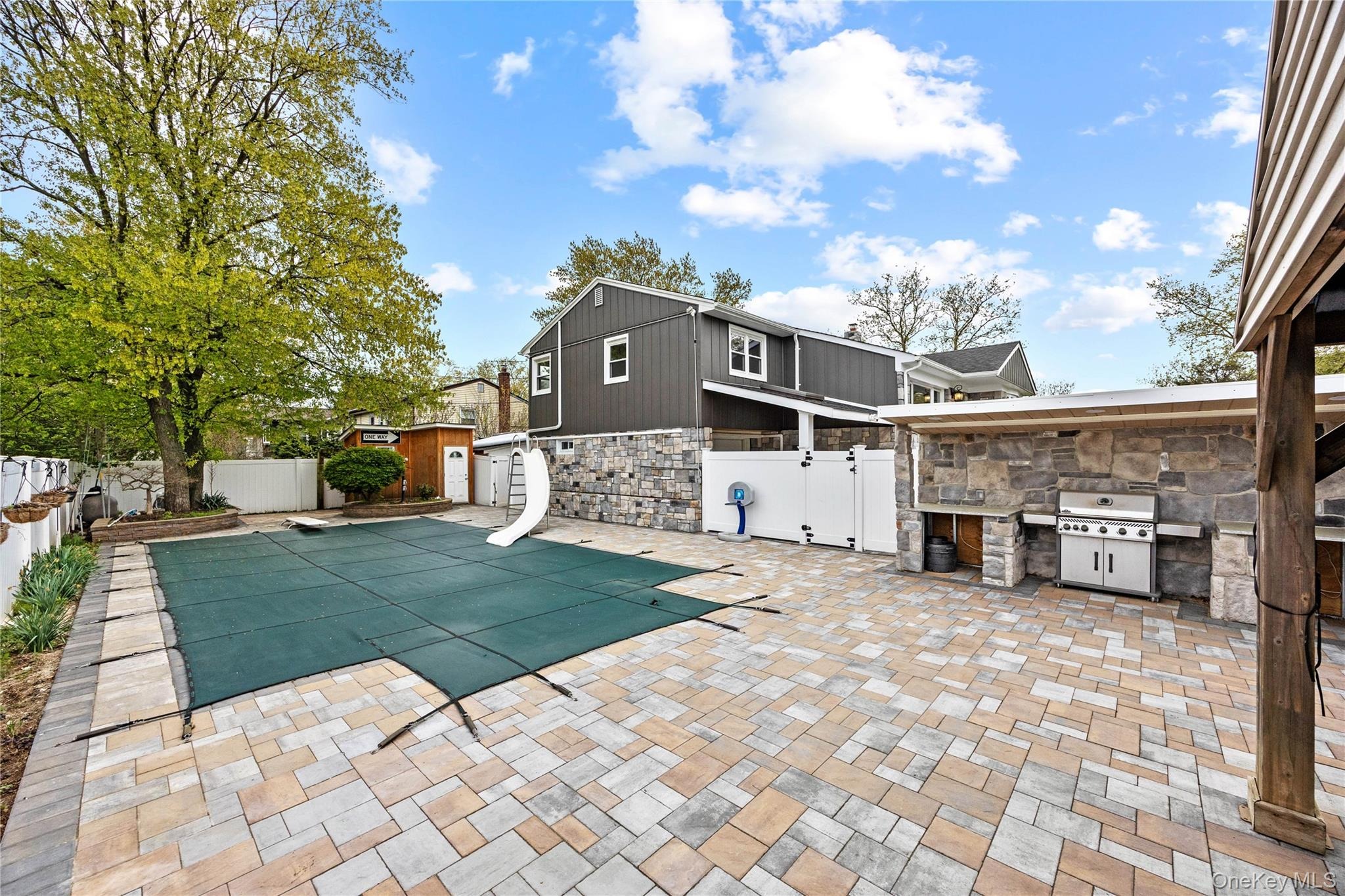 Bruce Ln, Westbury, NY 11590 #1