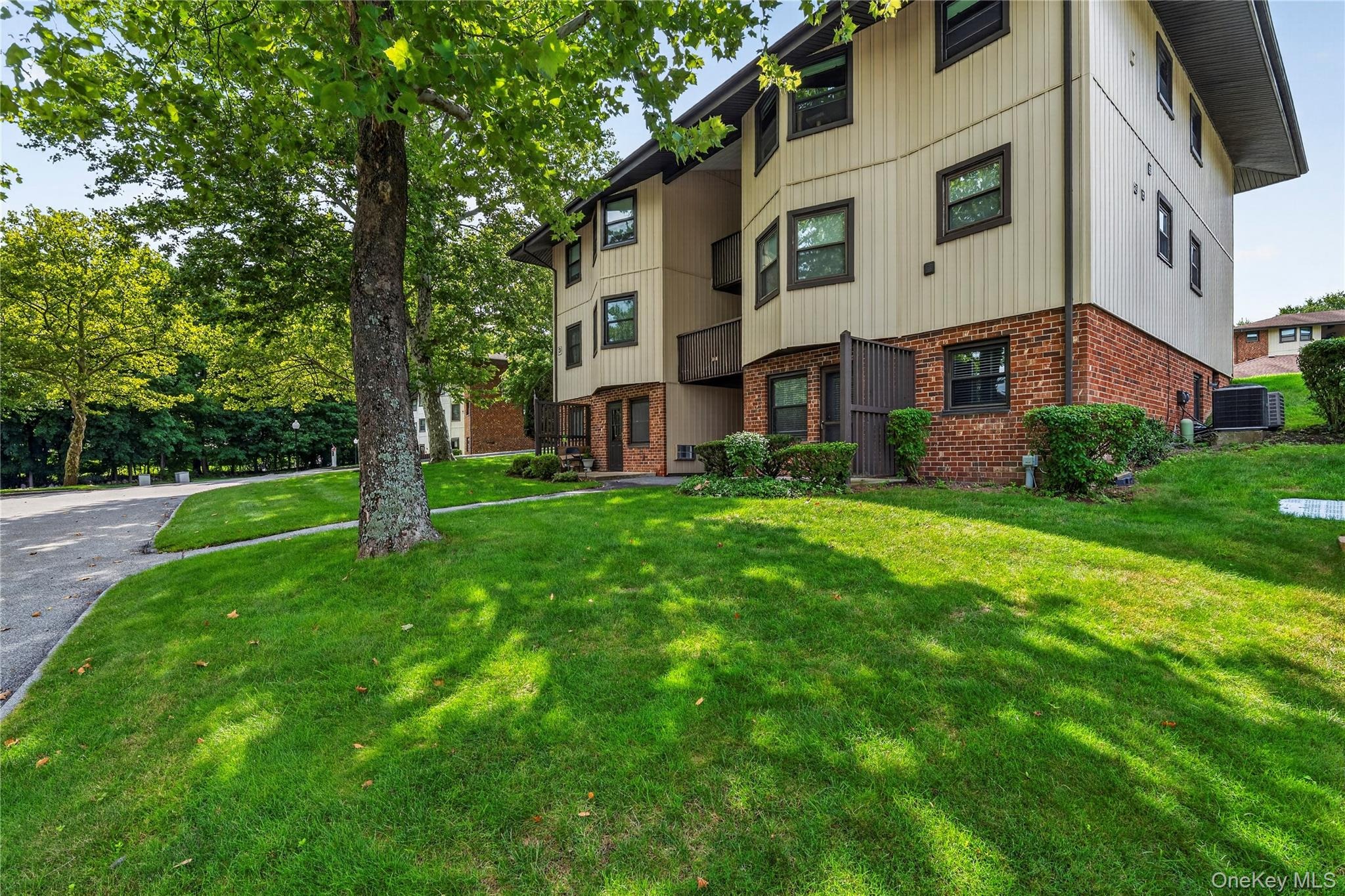 Hampton Ct, Yorktown Heights, NY 10598 #1