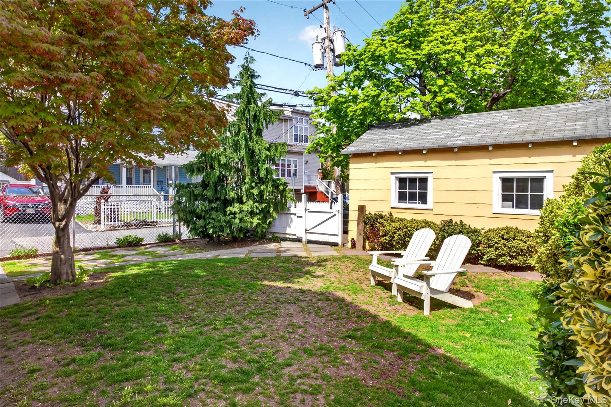 Smull Pl, Port Washington, NY 11050