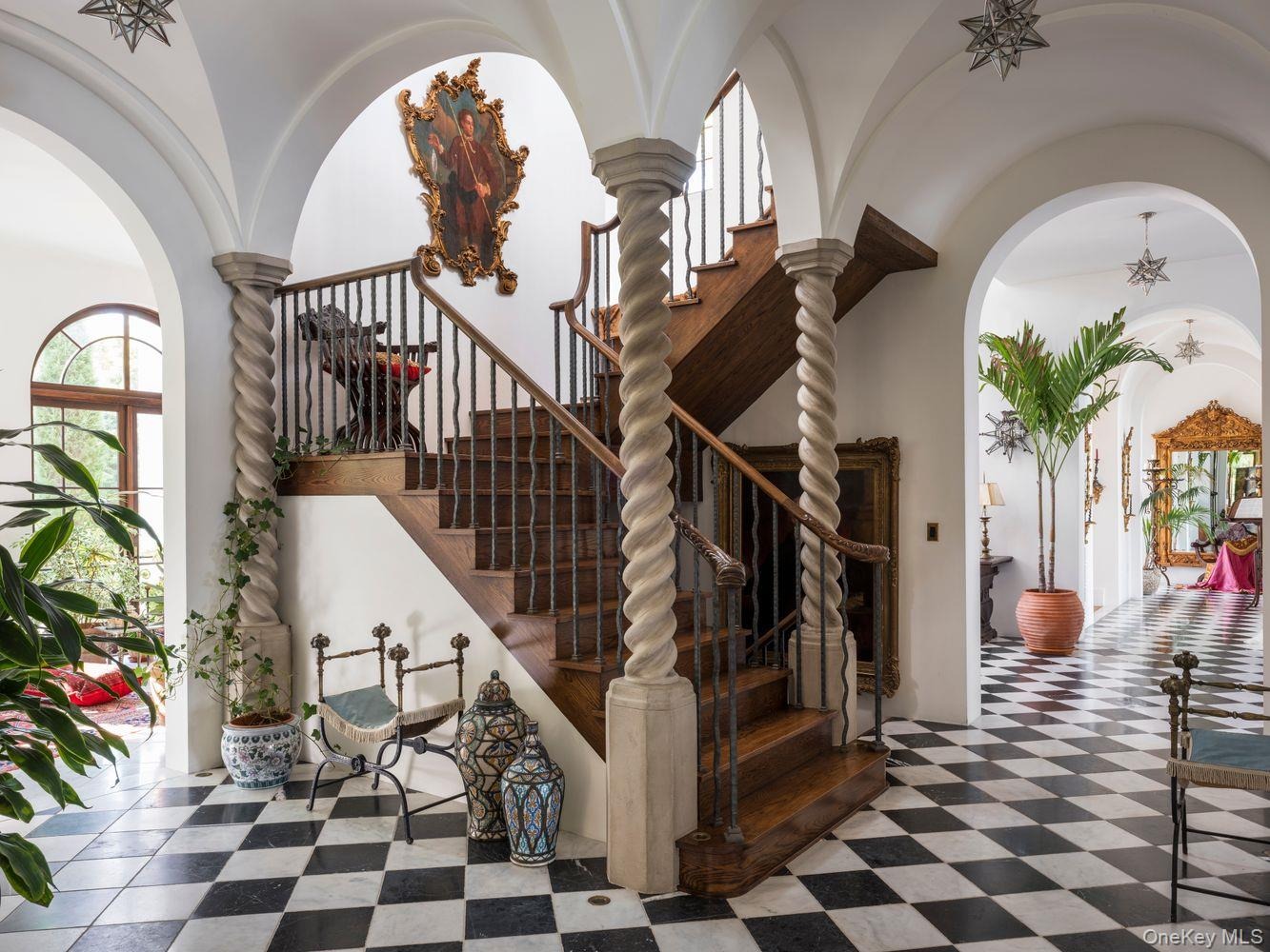 Richard Path, Saint James, NY 11780