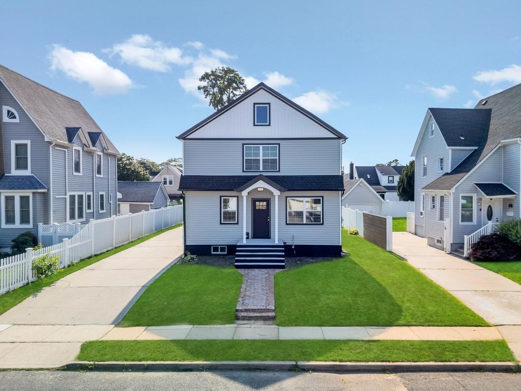 Dutchess St, Freeport, NY 11520 #1
