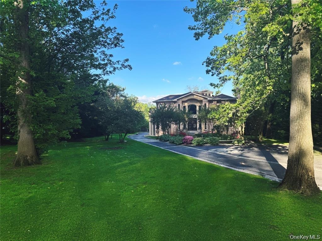 Manhasset Woods Rd, Manhasset, NY 11030 #1