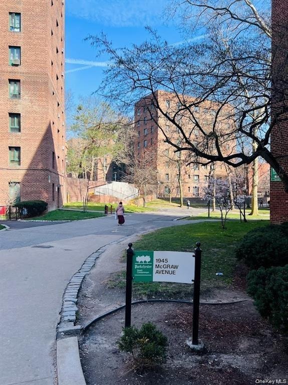 Mcgraw Ave, Bronx, NY 10462
