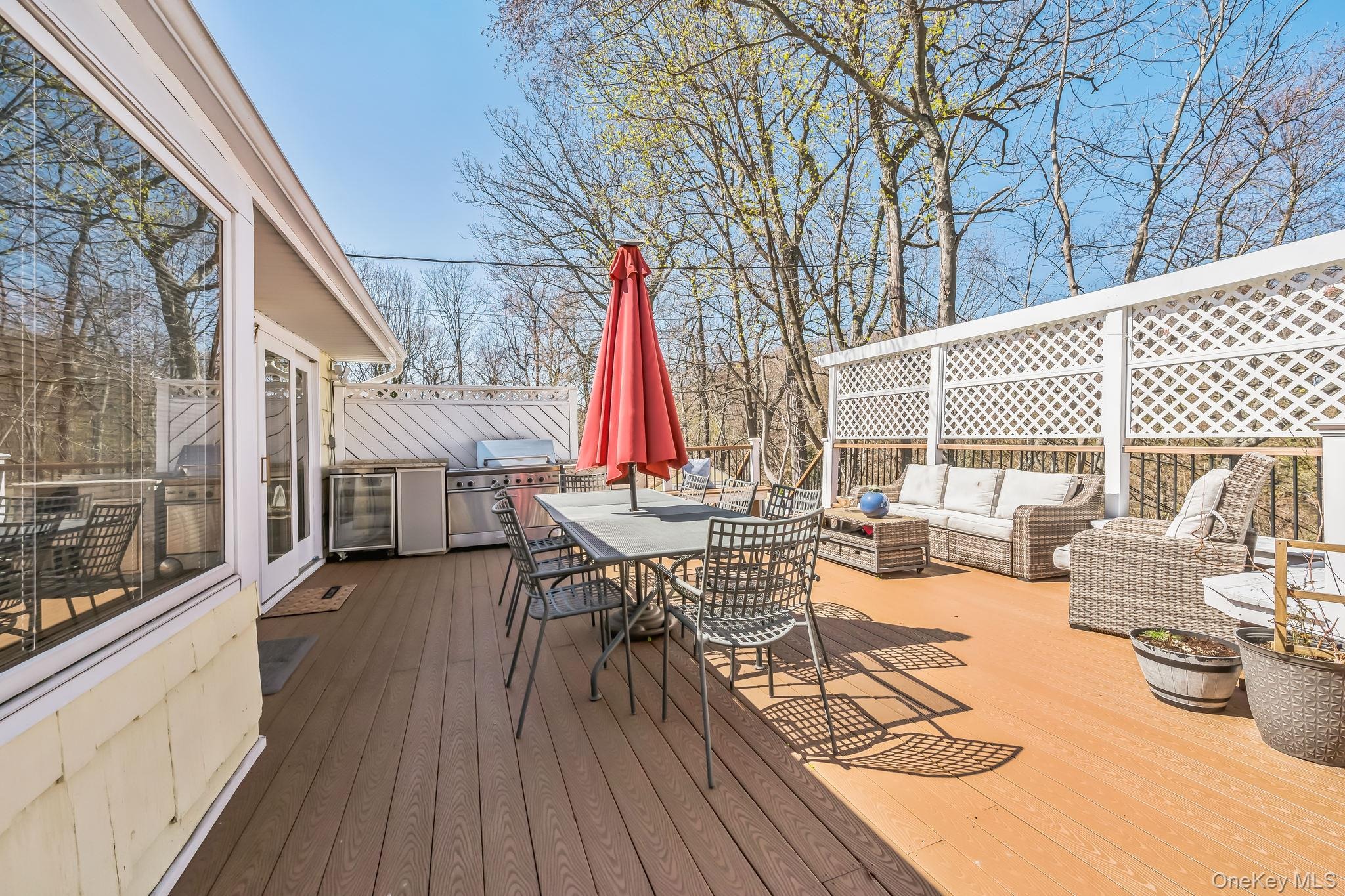 Glen Way, Cold Spring Harbor, NY 11724