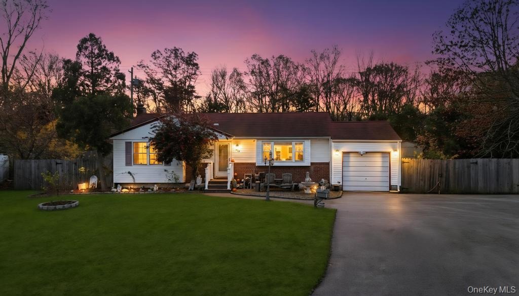 Urn Ct, Brentwood, NY 11717 #1