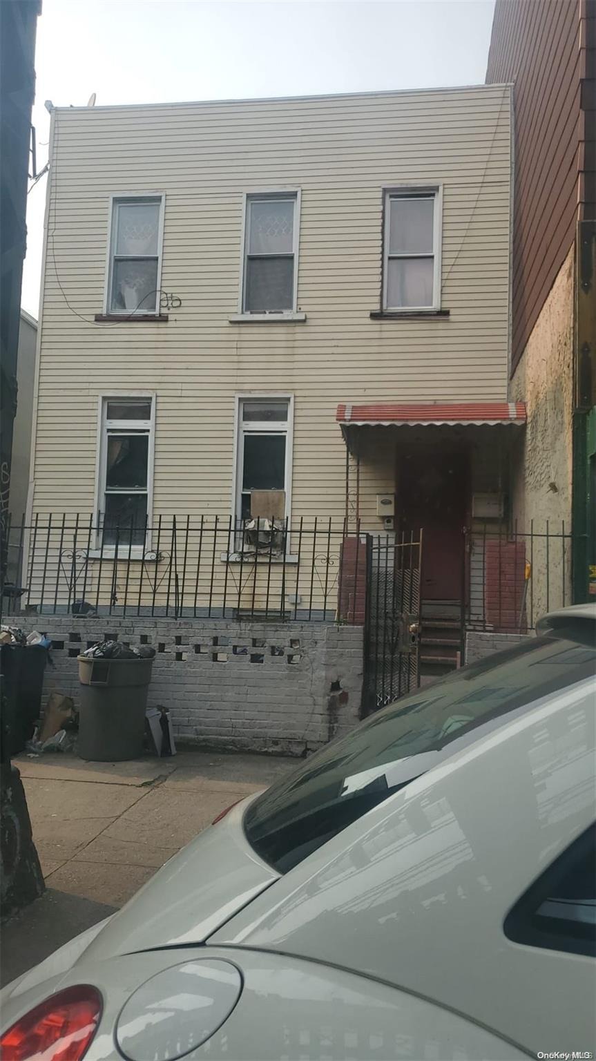 Fulton St, Brooklyn, NY 11207