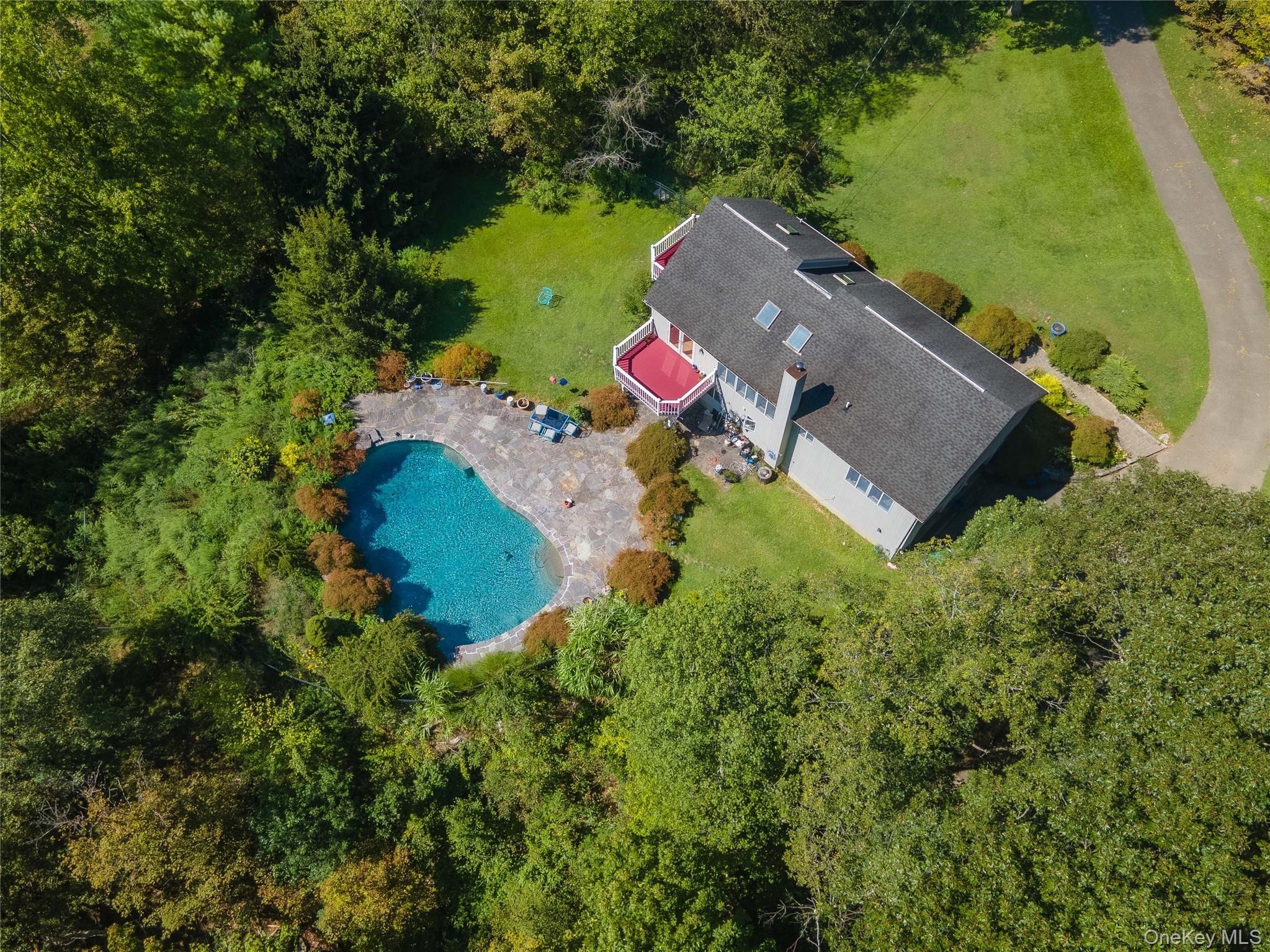 Cliff Ave, Yorktown Heights, NY 10598