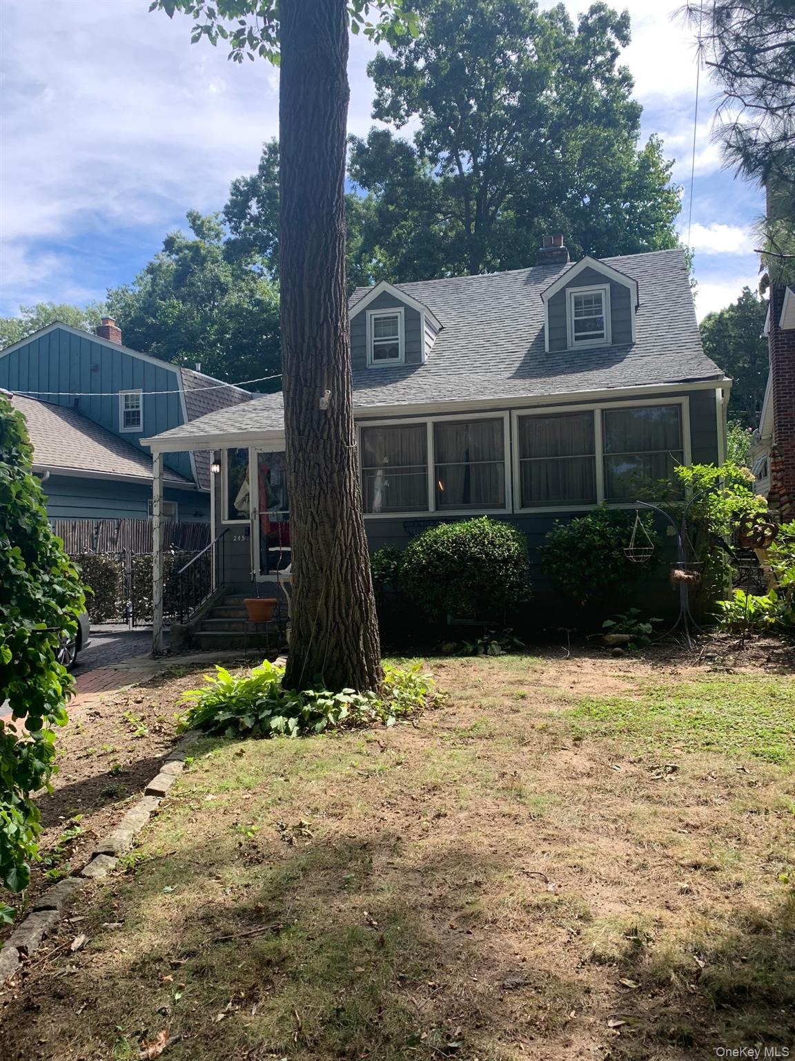 Buchanan St, Centerport, NY 11721