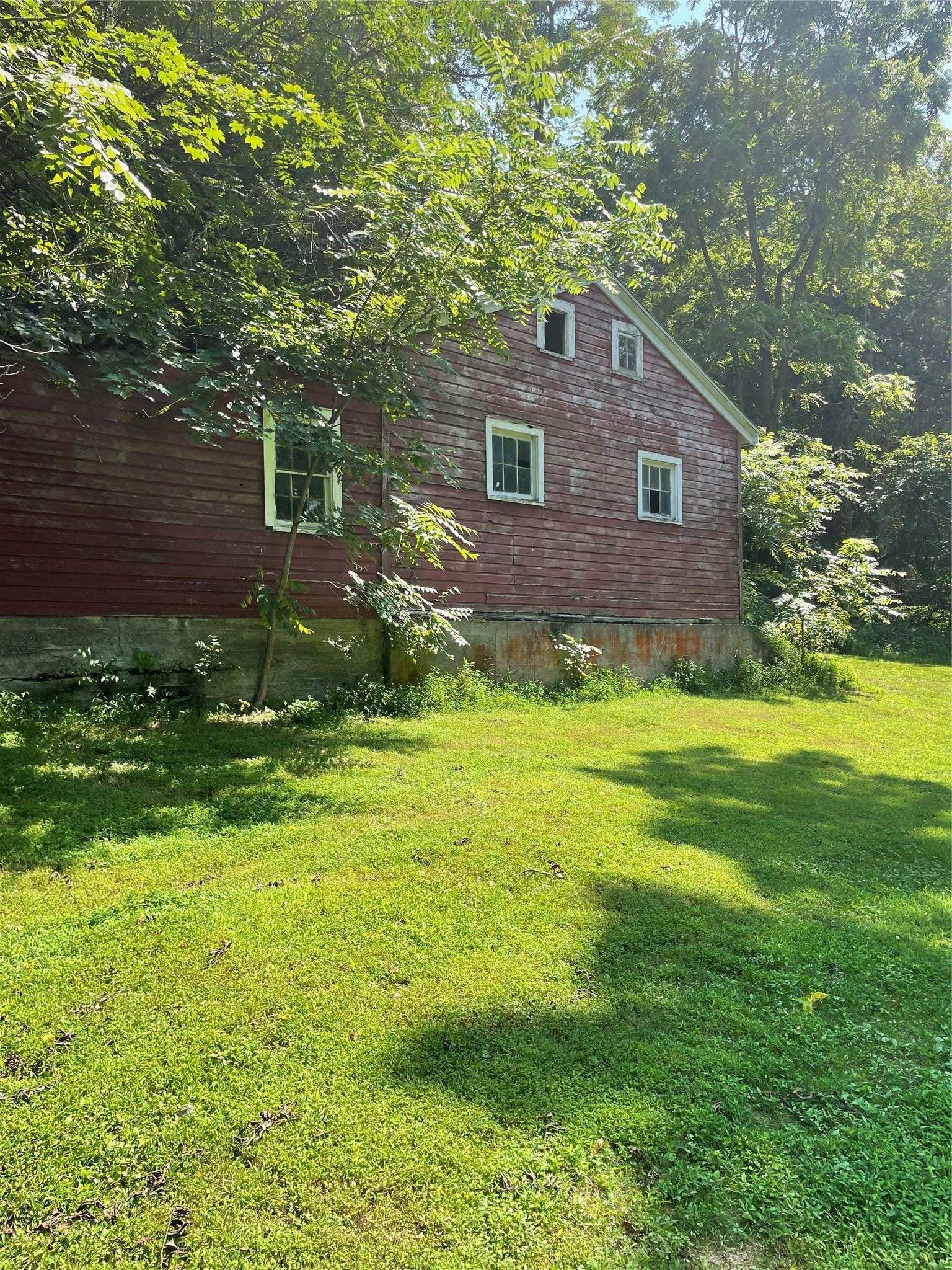 Douglas Dr, Wappingers Falls, NY 12590