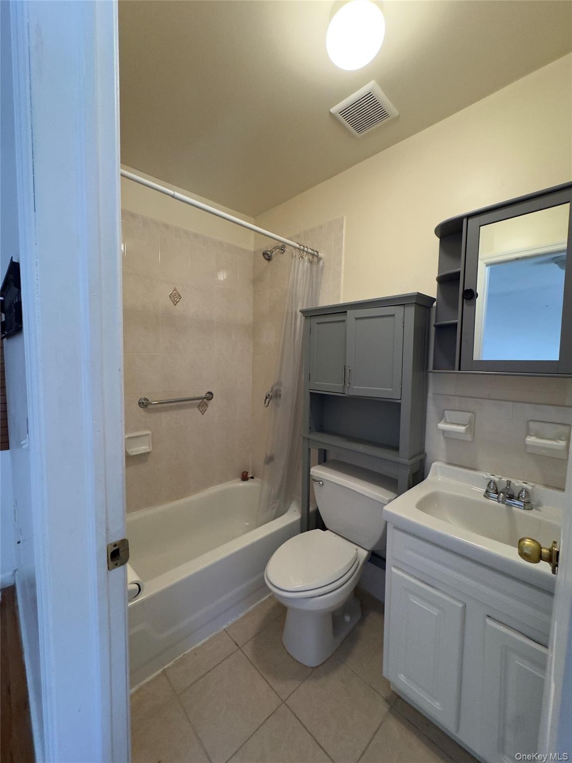 Hosmer Ave, Bronx, NY 10465 #1