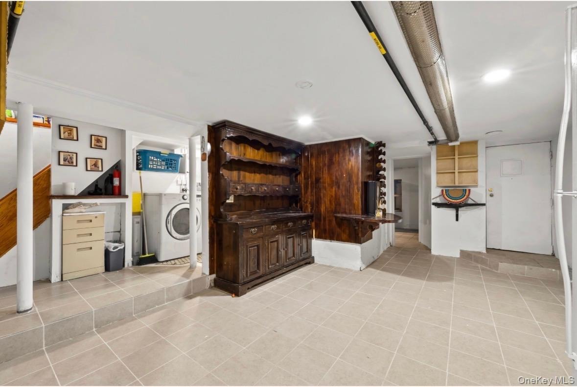 66th St, Maspeth, NY 11378 #1