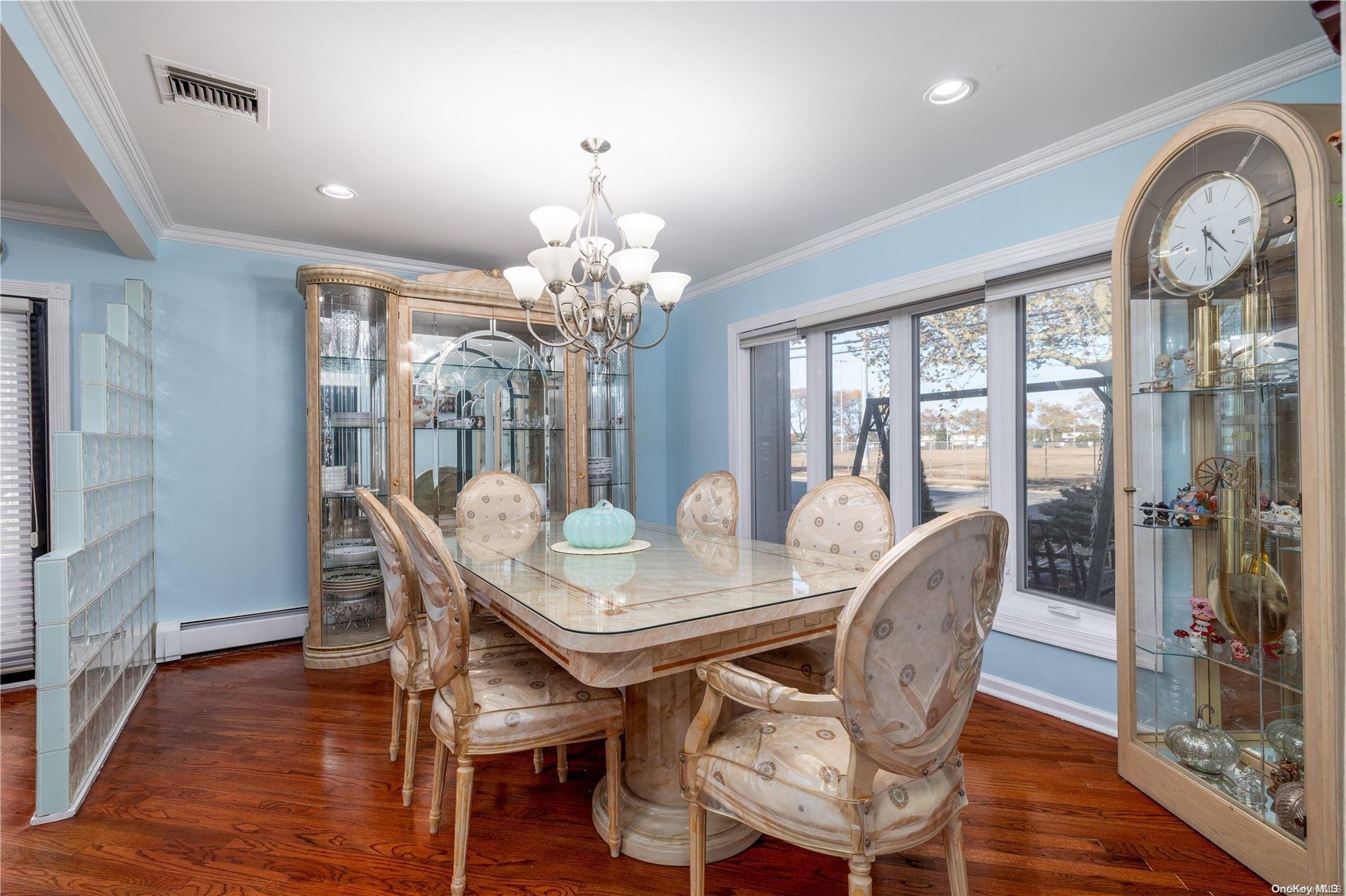 Greentree Dr, Oceanside, NY 11572 #1