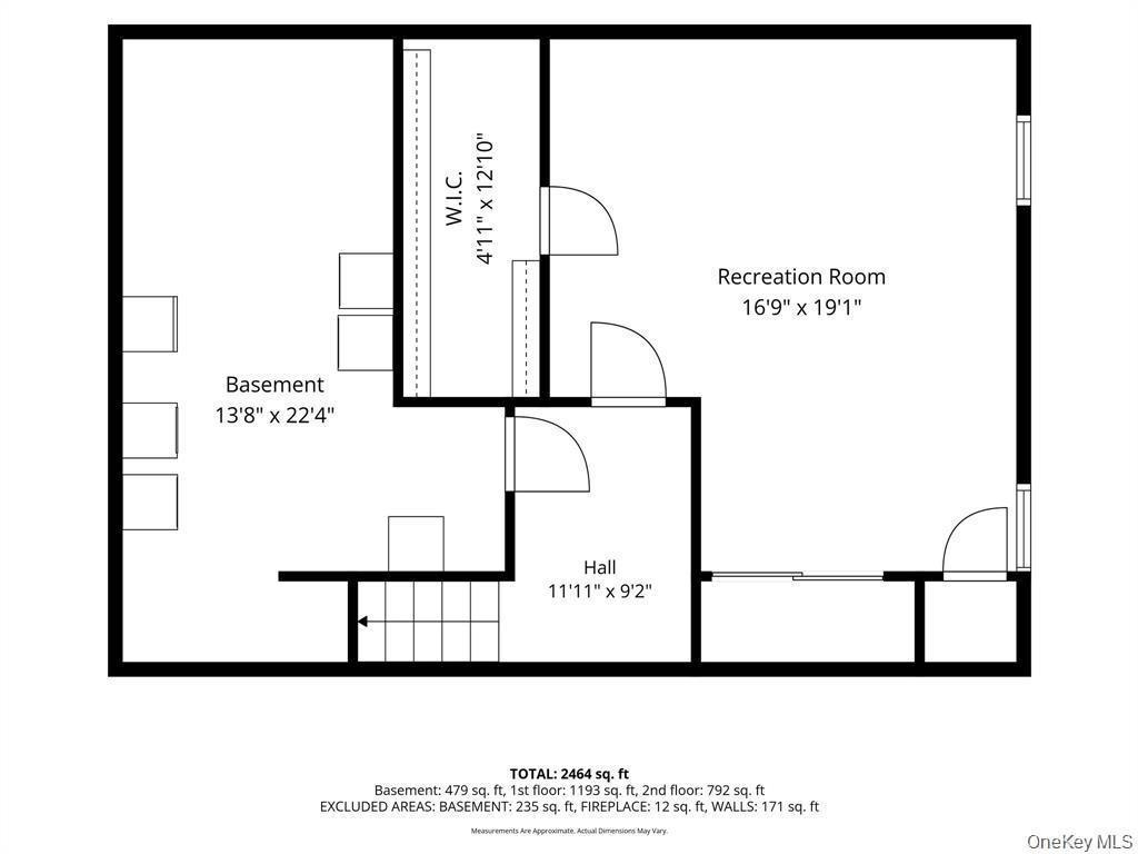 Harvey Ln, Ronkonkoma, NY 11779