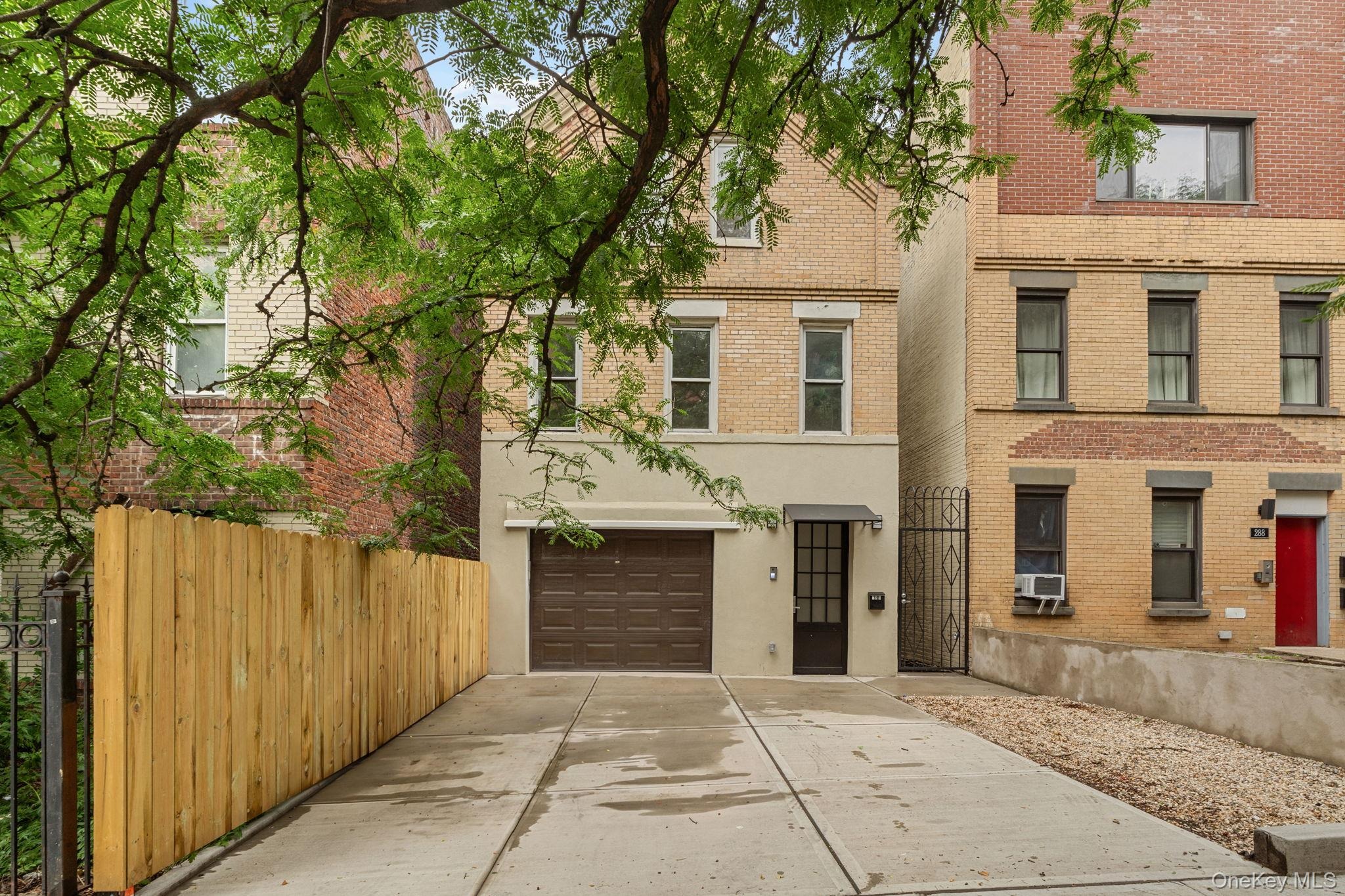 Wadsworth Ave, New York, NY 10040 #1