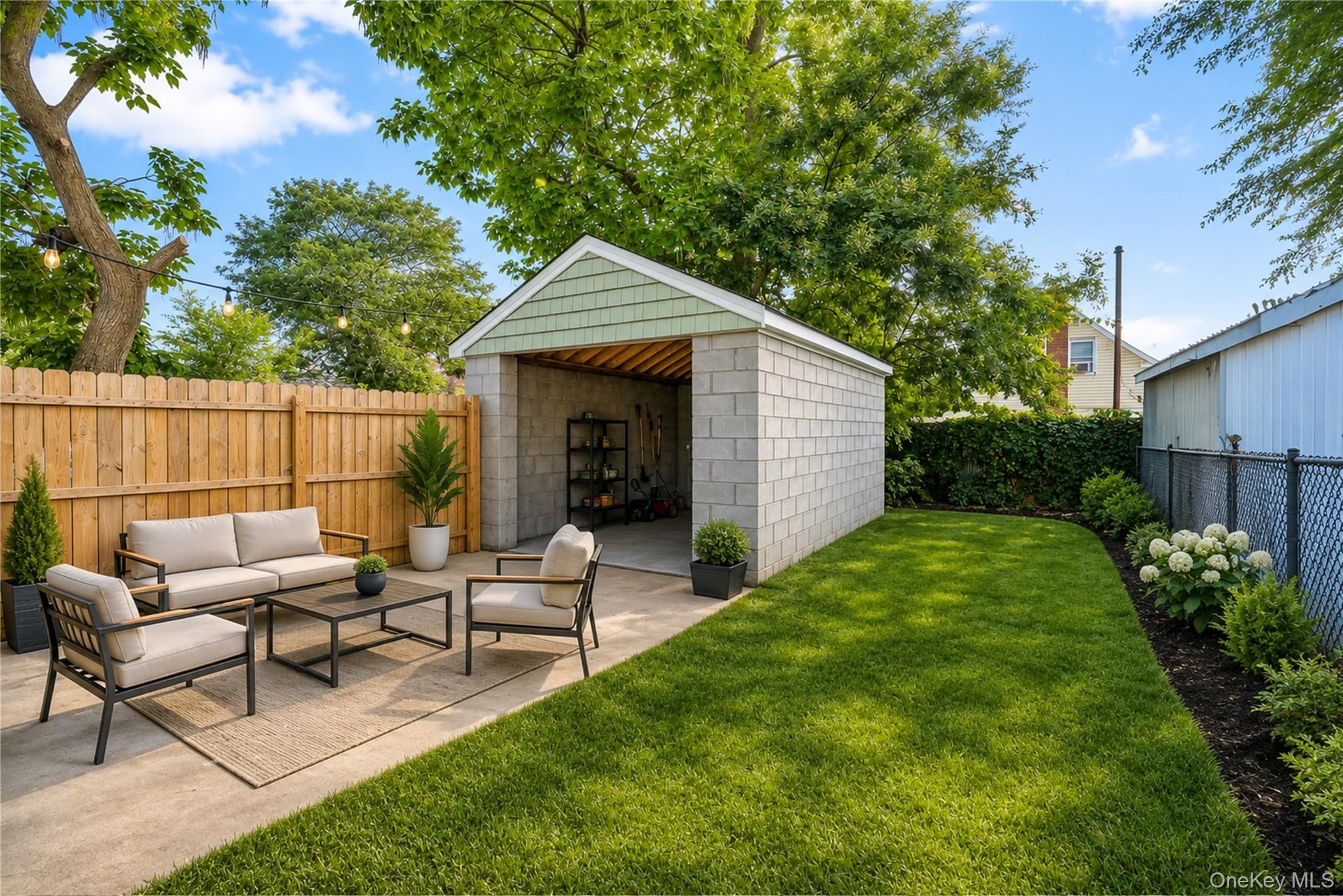 130th St, South Ozone Park, NY 11420