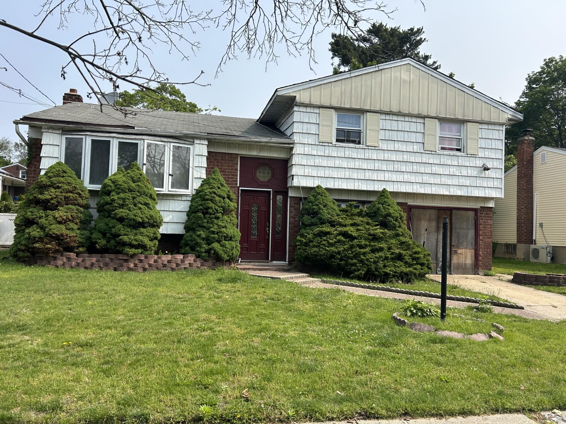 Cramer Ct, North Baldwin, NY 11510