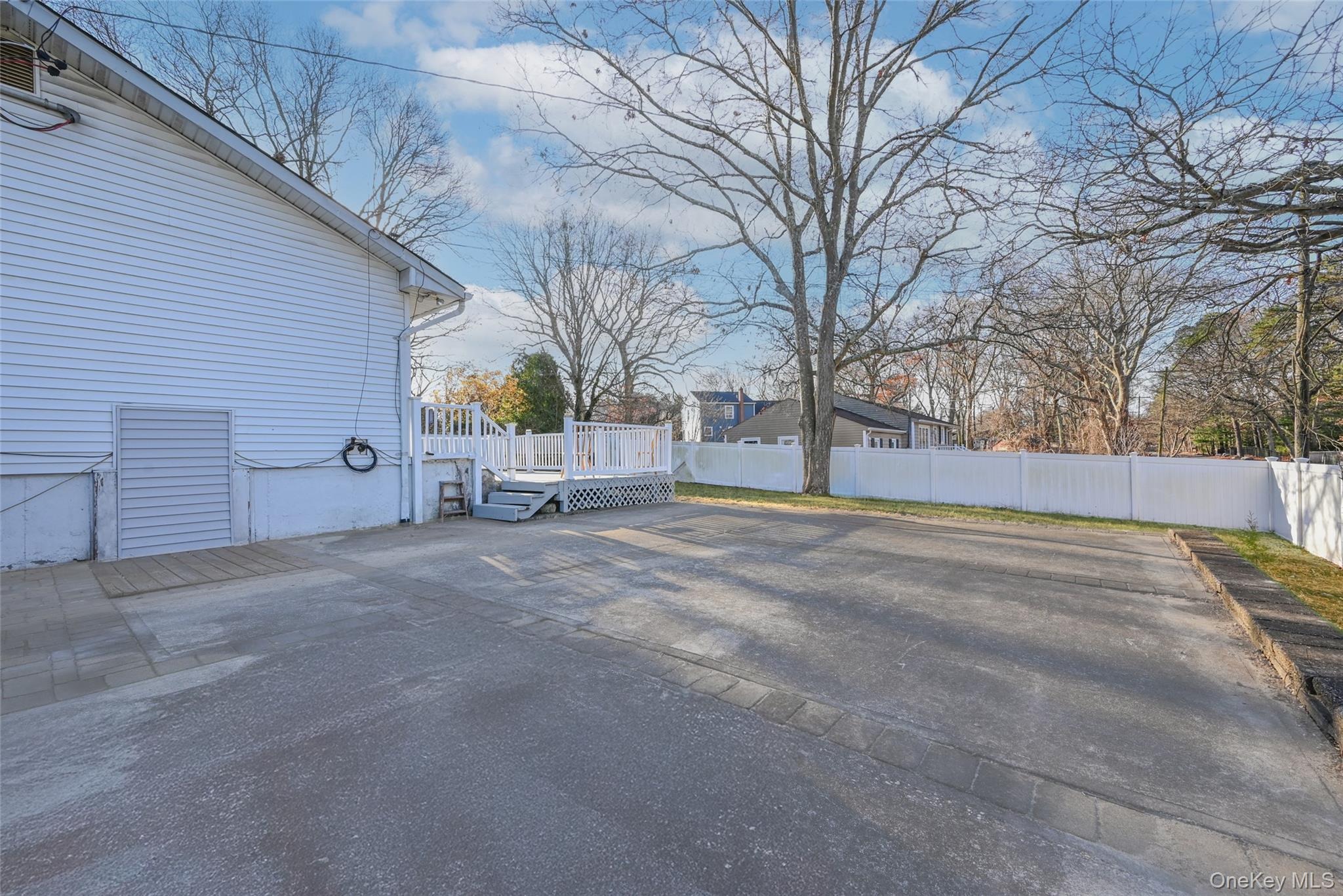 Horseblock Rd, Centereach, NY 11720 #1