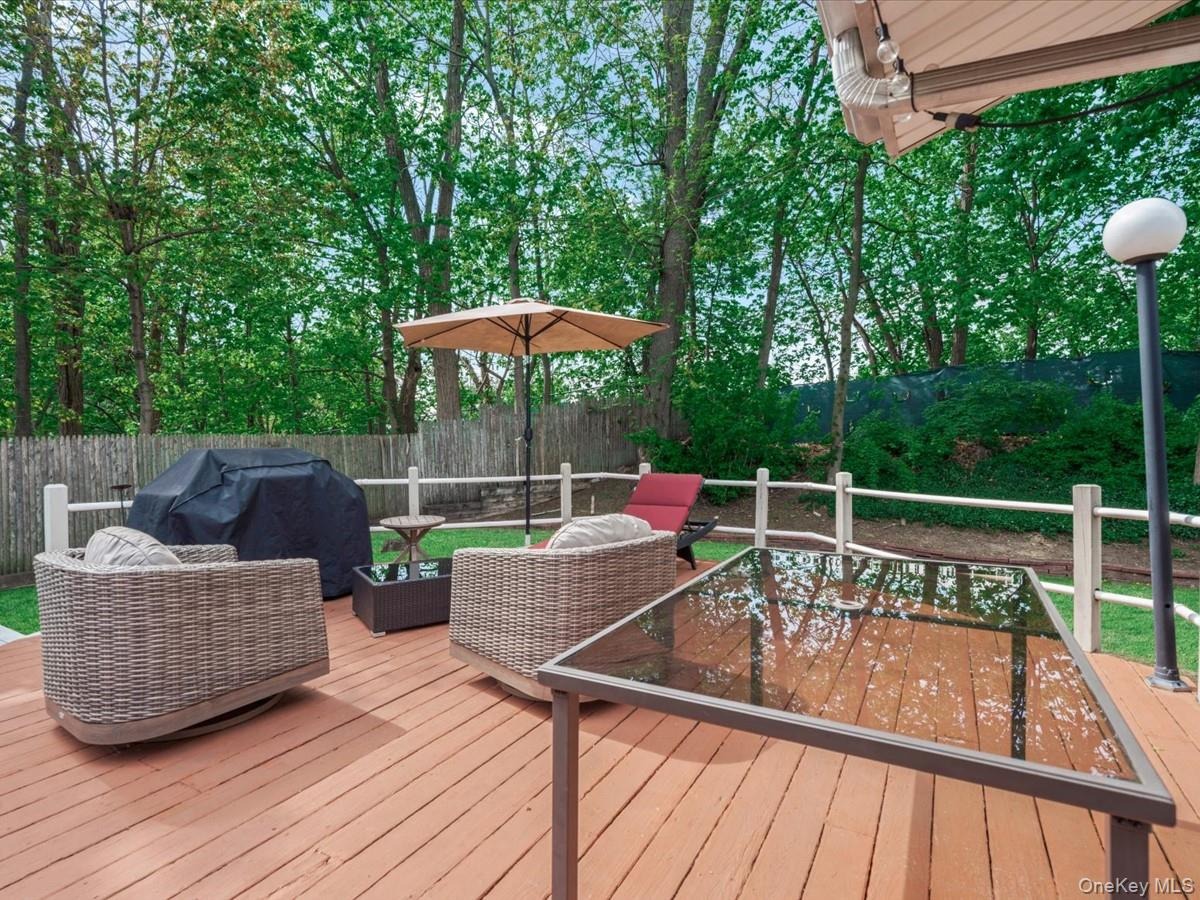 Roger Dr, Port Washington, NY 11050 #1