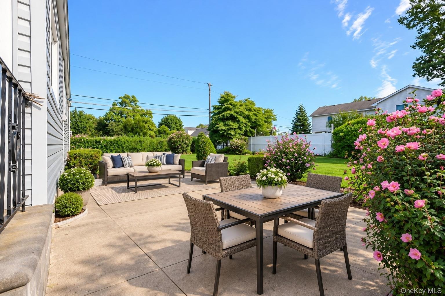 Fulton Ave, Lindenhurst, NY 11757