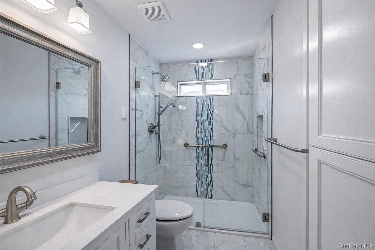 Bedford Ct, Ridge, NY 11961