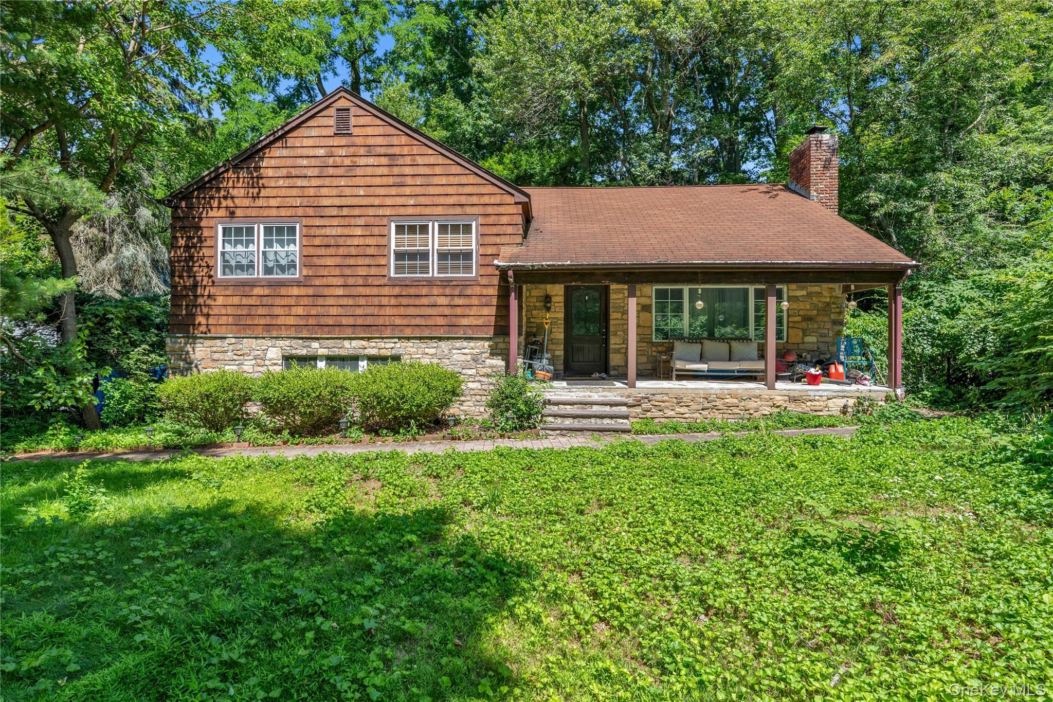 Laurel Ave, Sea Cliff, NY 11579