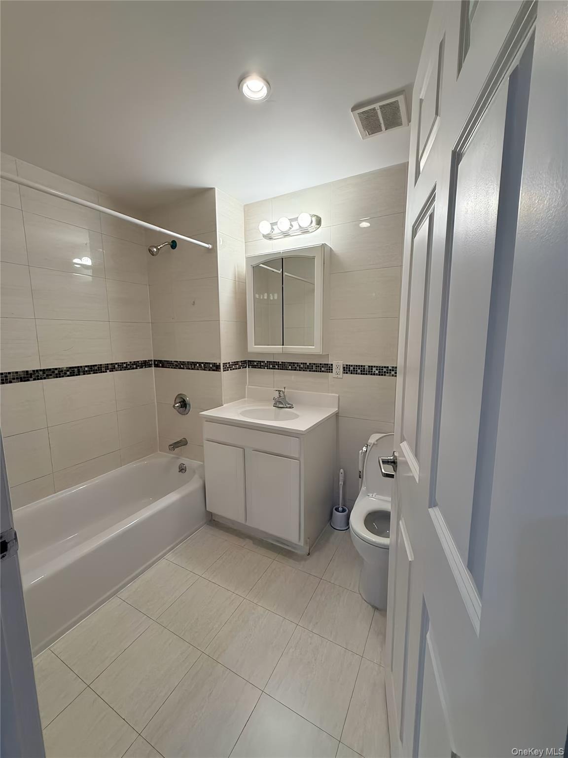 Austin St, Rego Park, NY 11374 #1