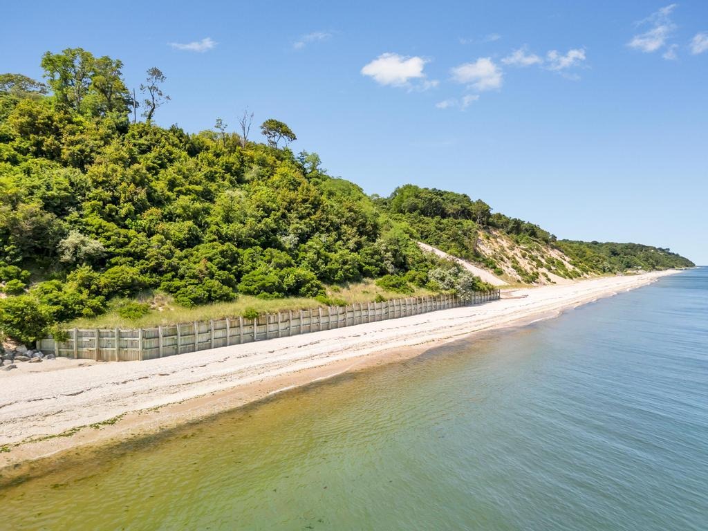 Soundview Dr, Rocky Point, NY 11778 #1